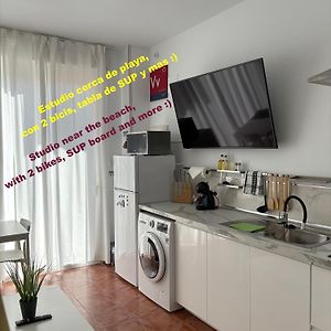 La Manga km 0, piso 100m de la playa - flat 100m from the beach, con bicis, piscina, pádel&tenis y más - with bikes, pool, paddle&tennis&more
